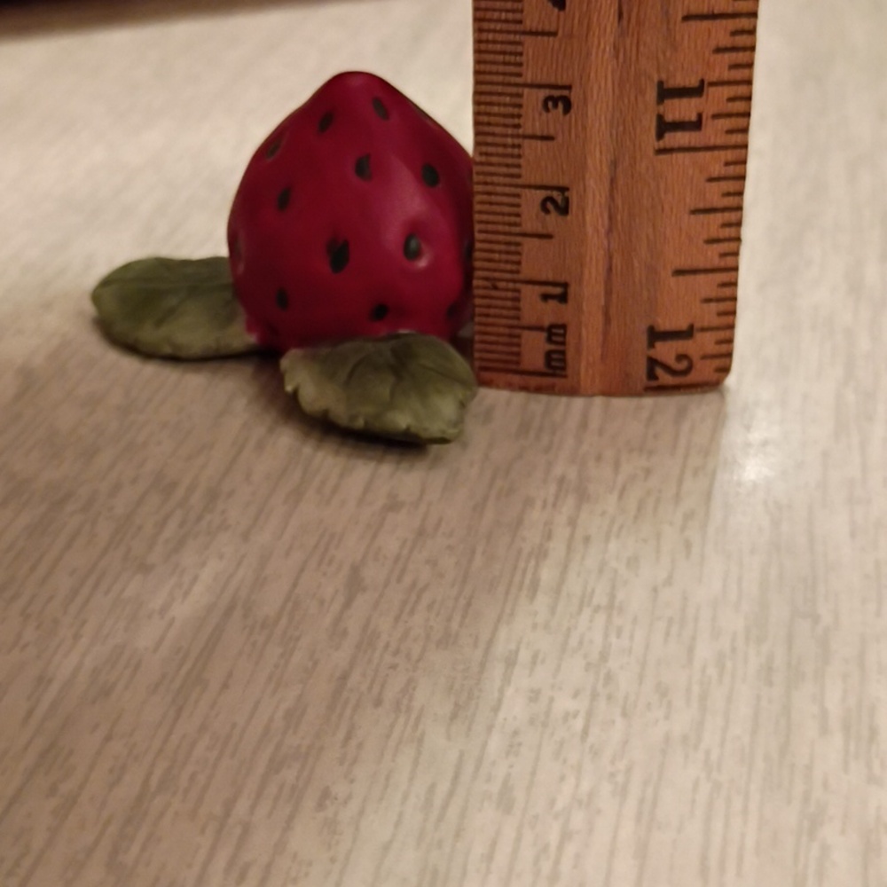 Longaberger strawberry knob - Picture 8 of 11